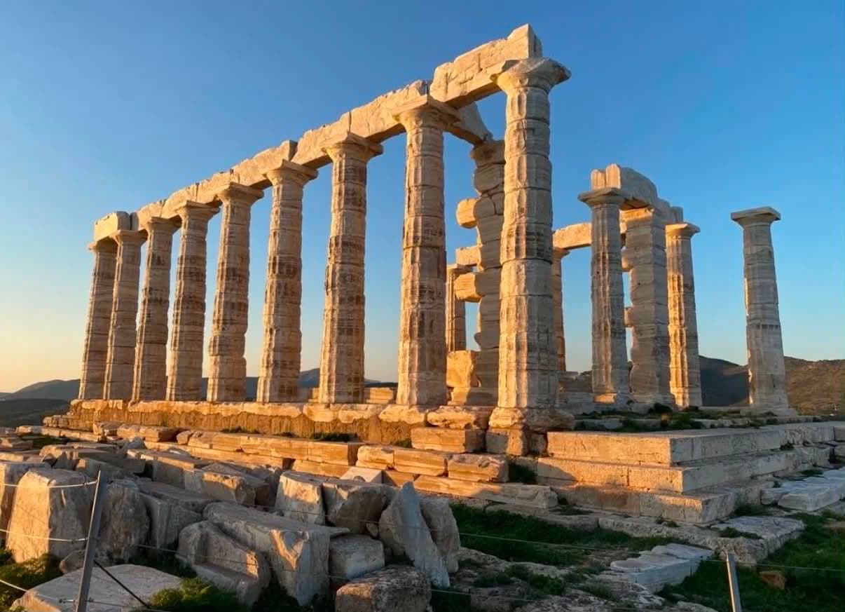Athens Airport or Port Transfer and Private Tour Before Hotel Check-In